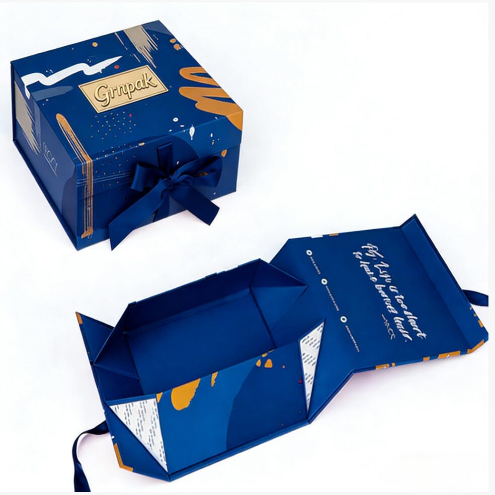 Space-saving foldable design